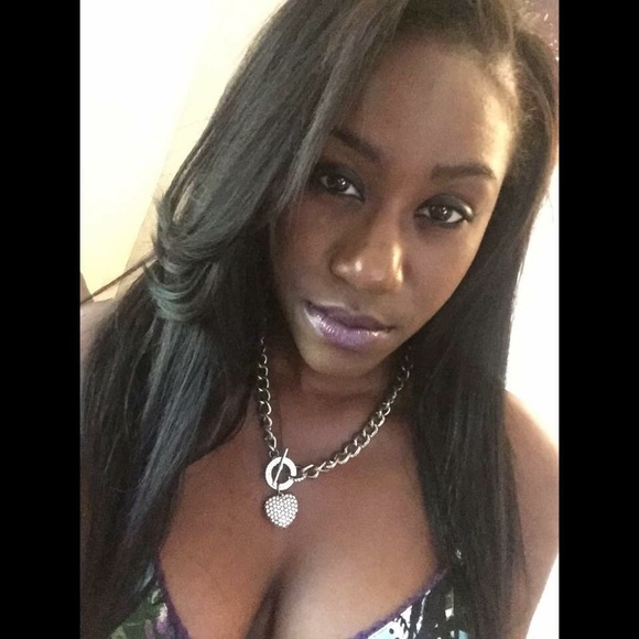 Meet your Posher, Jazmine - Picture 1 of 1